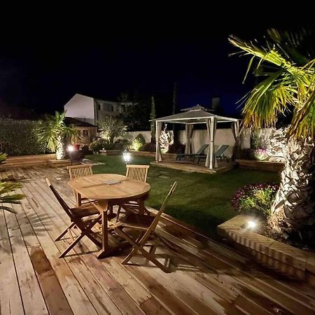 L'Oiseliere ------- Nul Part Ailleurs Villa Loix Exterior photo